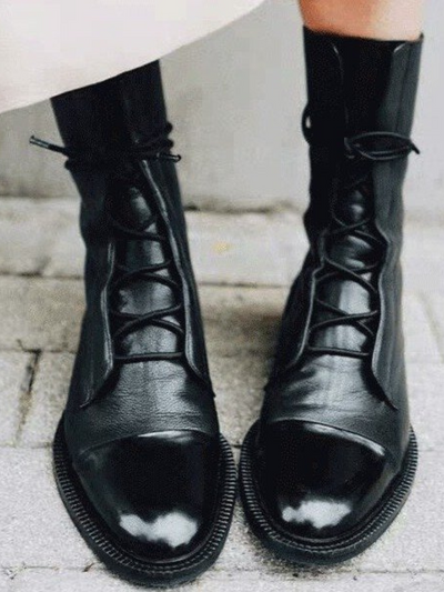 VICTORIA POLISHED LACE-UP BOOTS